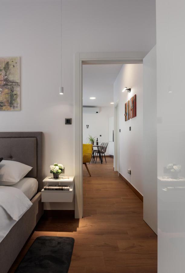 Terra 5 Deluxe Apartment On The Ground Floor With Private Parking غييكا المظهر الخارجي الصورة